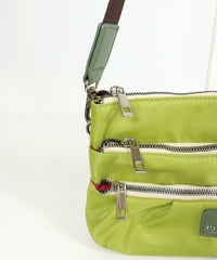 ストラップ取り付け部分（ライトグリーン）