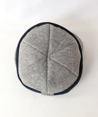 上部分（ライトグレー）