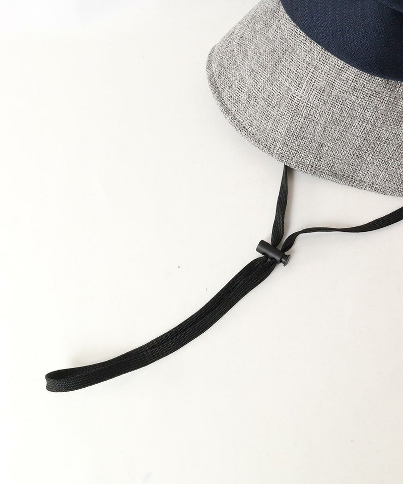 ストラップ部分（ライトグレー）