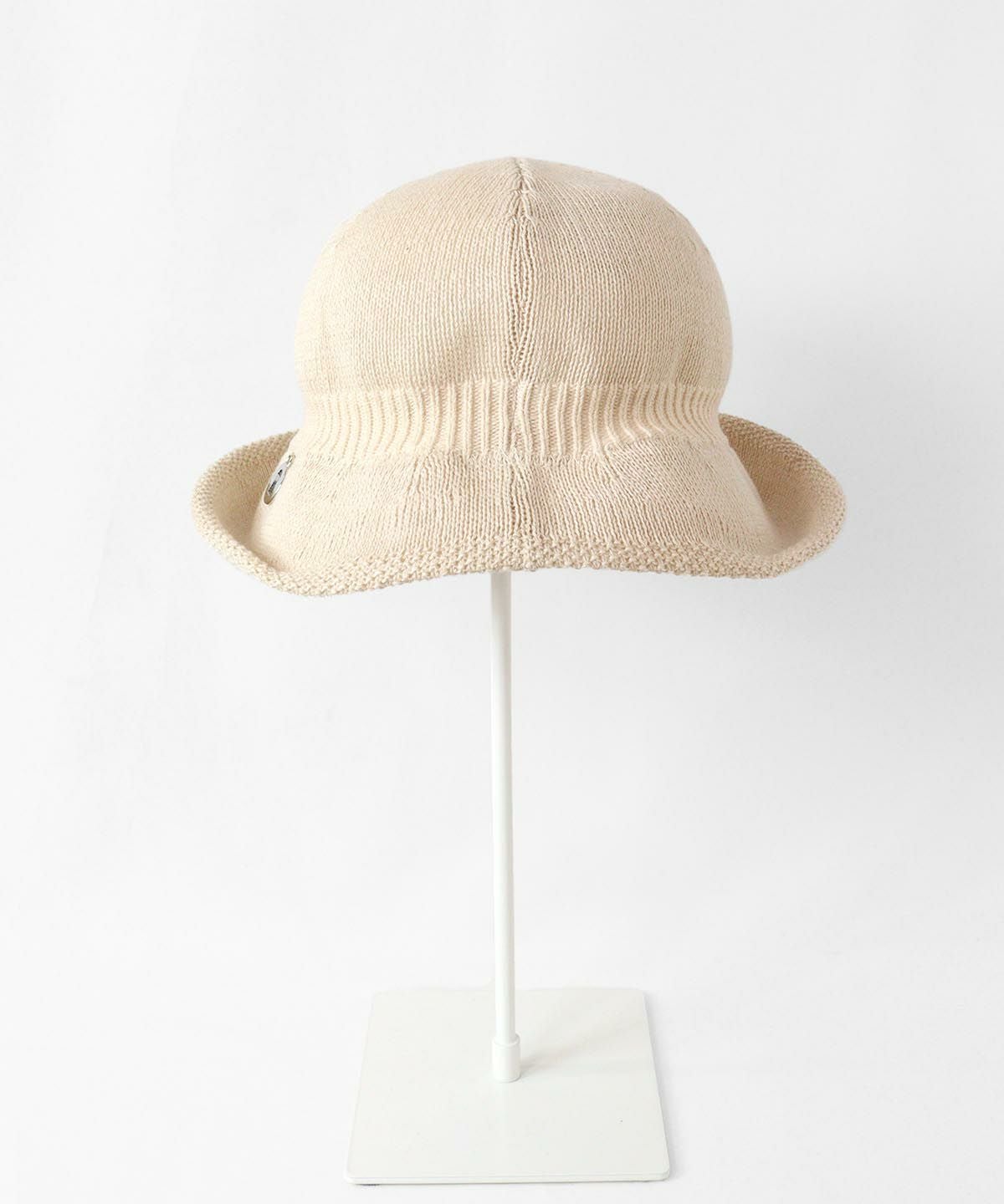 コットン混ボーラーハット後（ベージュ）