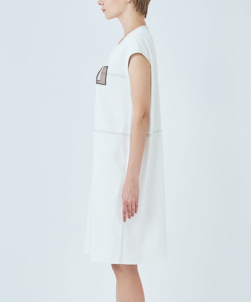 モデル着用画像（ホワイト）