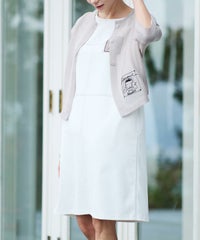 モデル着用画像（ホワイト）