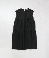 コットン100％ティアードワンピース（ブラック）