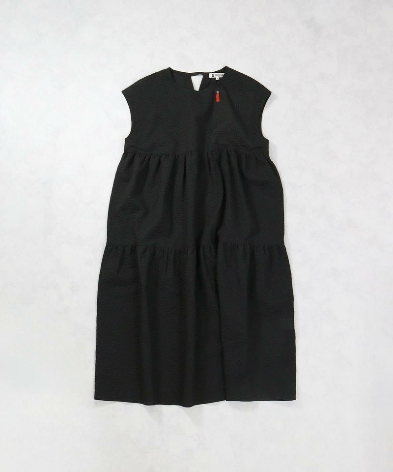 コットン100％ティアードワンピース（ブラック）