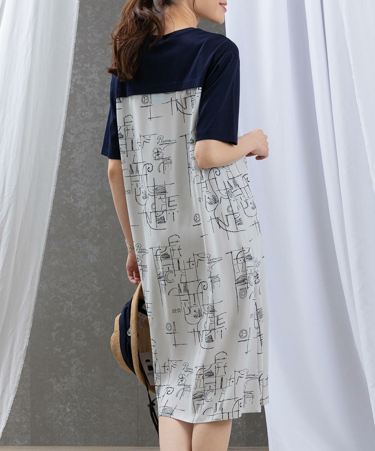 モデル着用画像（ライトグレー）