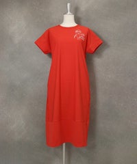 バックベルト刺繍ワンピース(レッド)
