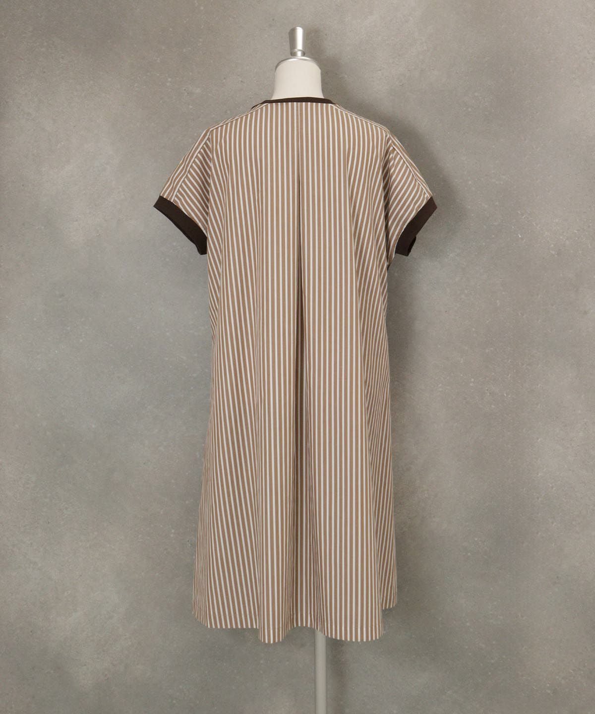 後ろ（ブラウン）