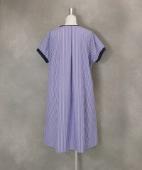 バックストライプワンピース後(ネイビー)