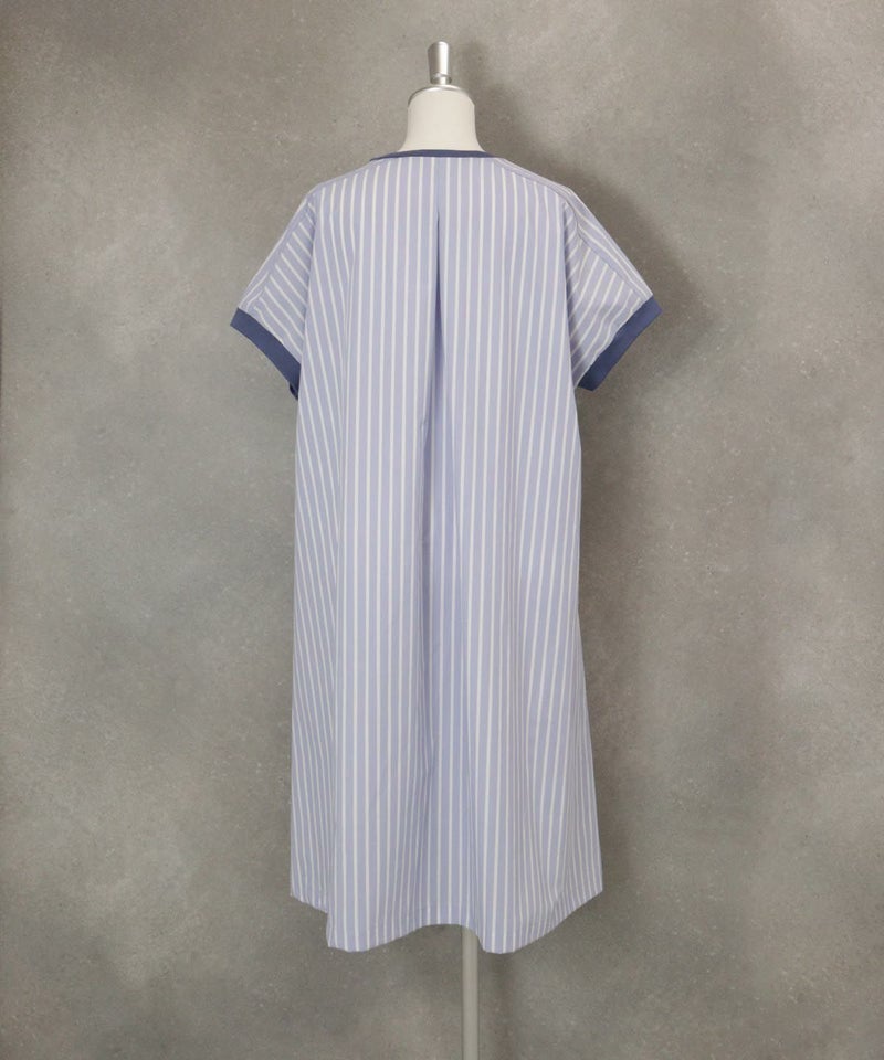 バックストライプワンピース後(ブルー)
