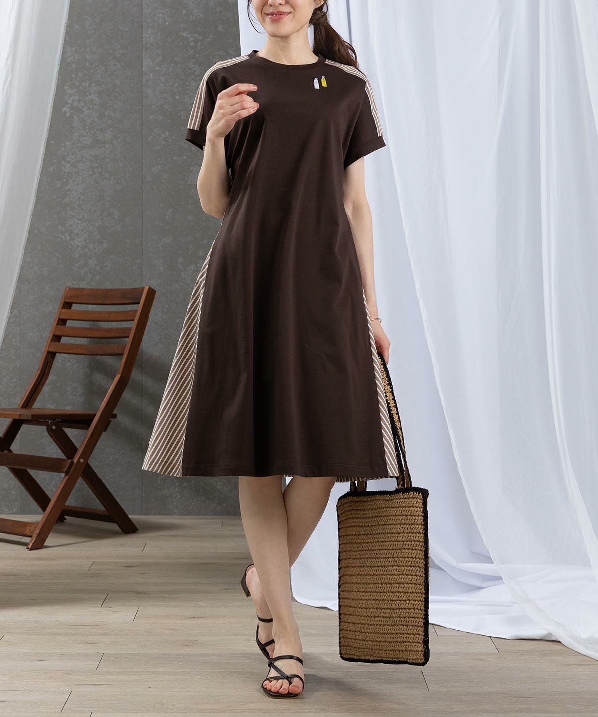 モデル着用(ブラウン)