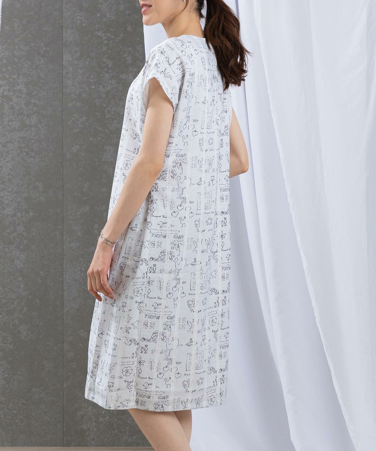 モデル着用画像(ライトグレー)