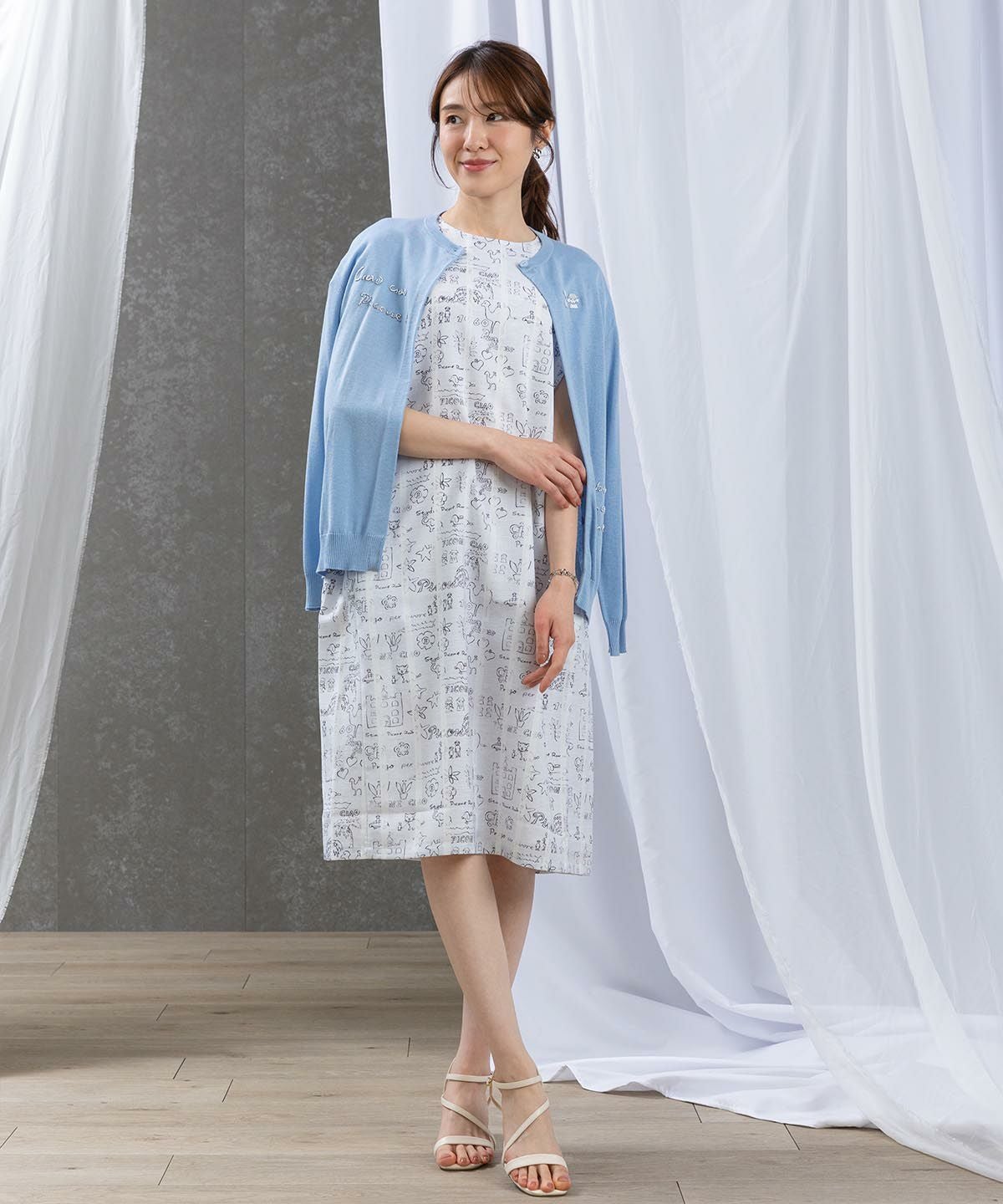 モデル着用画像(ライトグレー)