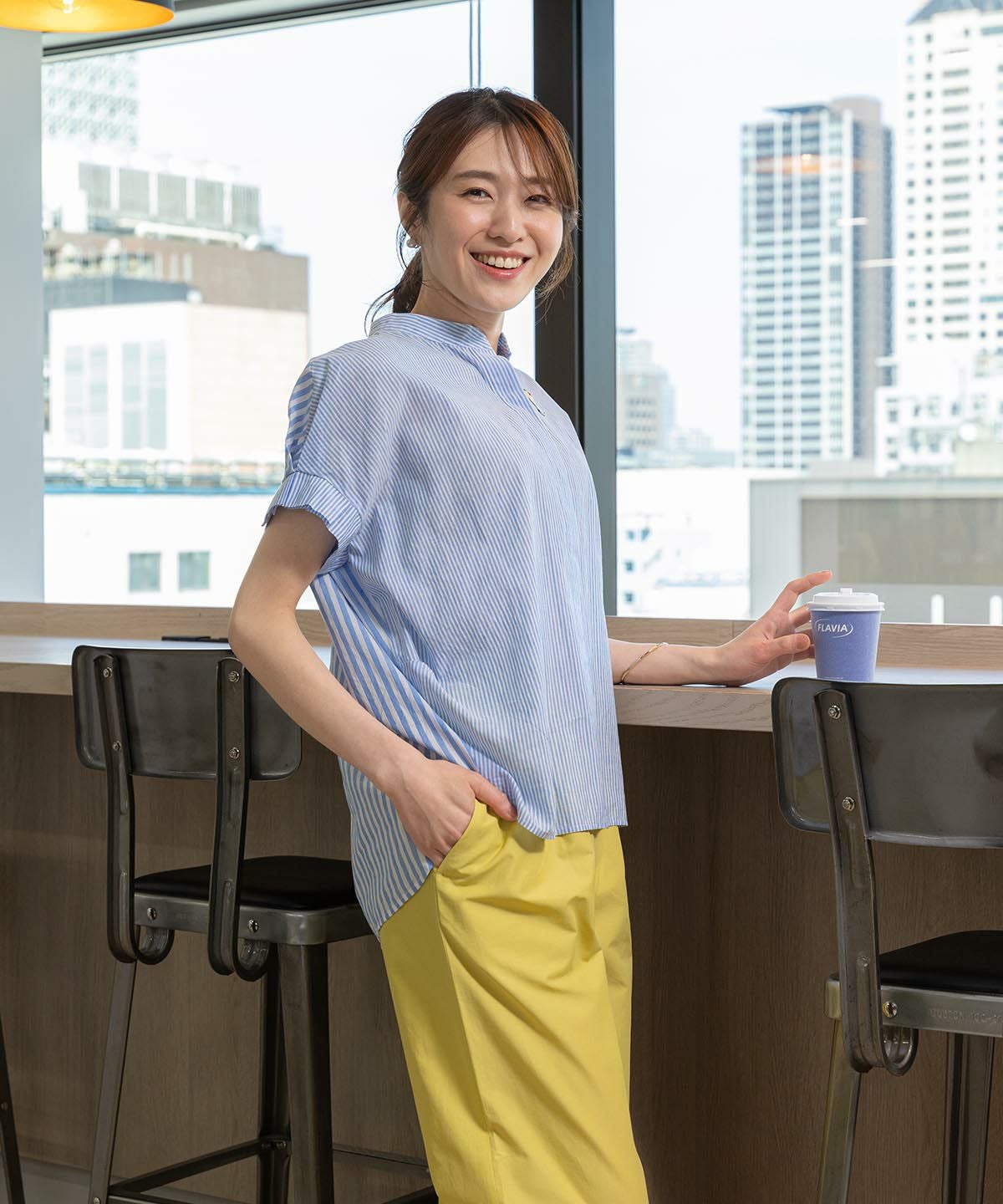 モデル着用画像（ブルー）