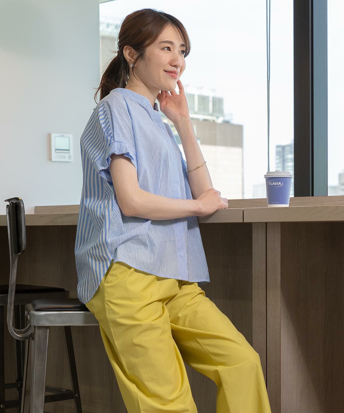 モデル着用画像（ブルー）