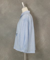 ストライプギャザーブラウス横（ブルー）