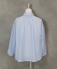 ストライプギャザーブラウス後（ブルー）