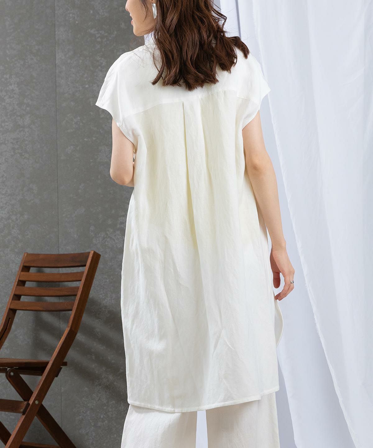 モデル着用画像（ホワイト）