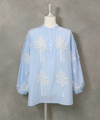 コットン100％ツリー刺繍ブラウス(ブルー)
