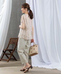 モデル着用画像（ベージュ）