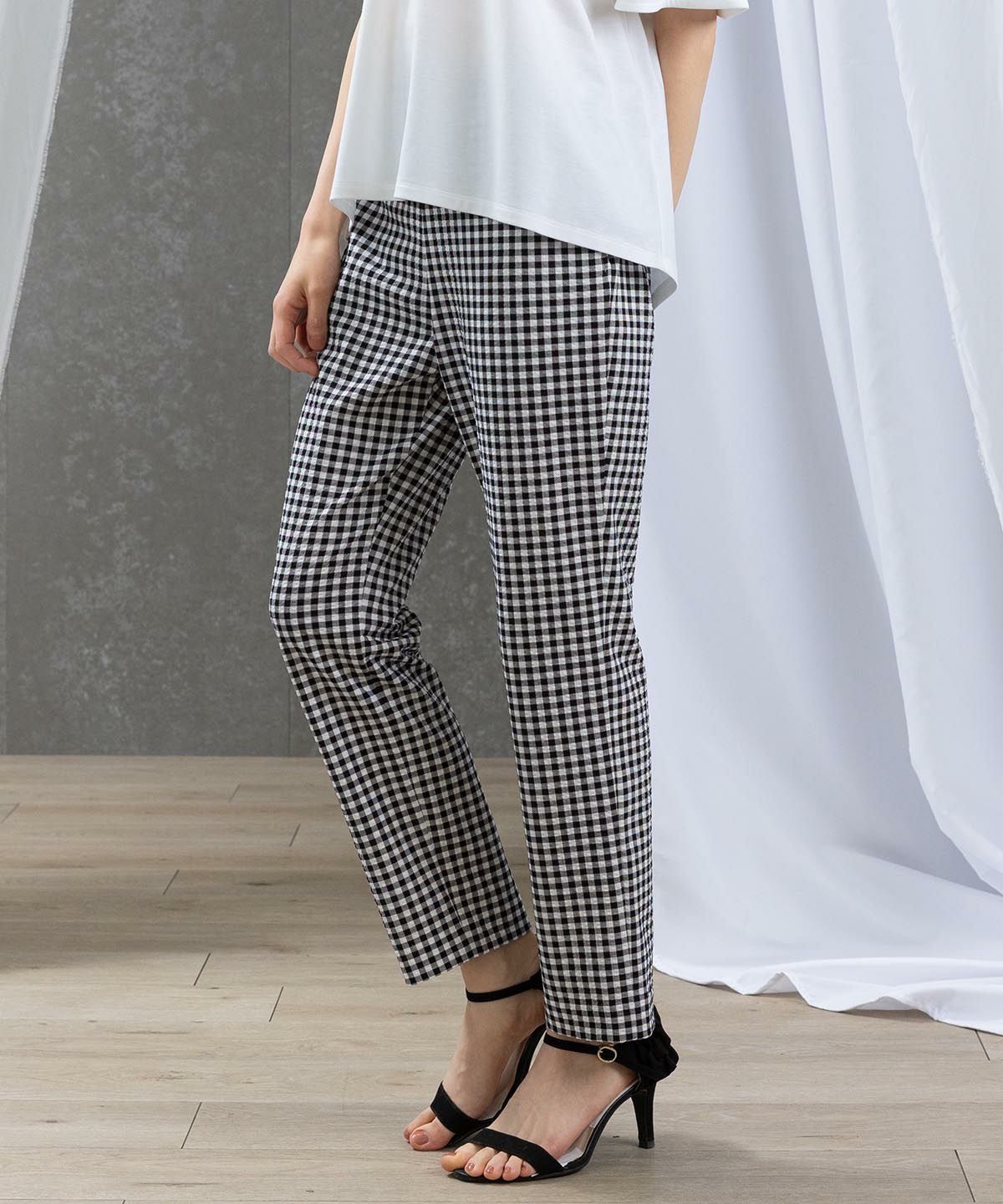 モデル着用画像（ブラック）