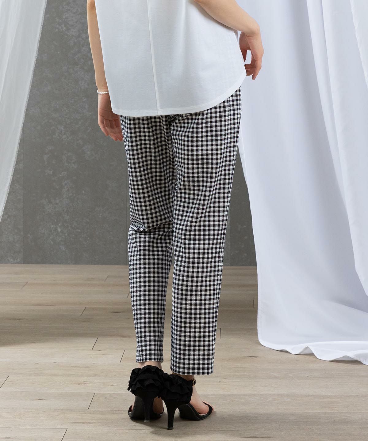 モデル着用画像（ブラック）