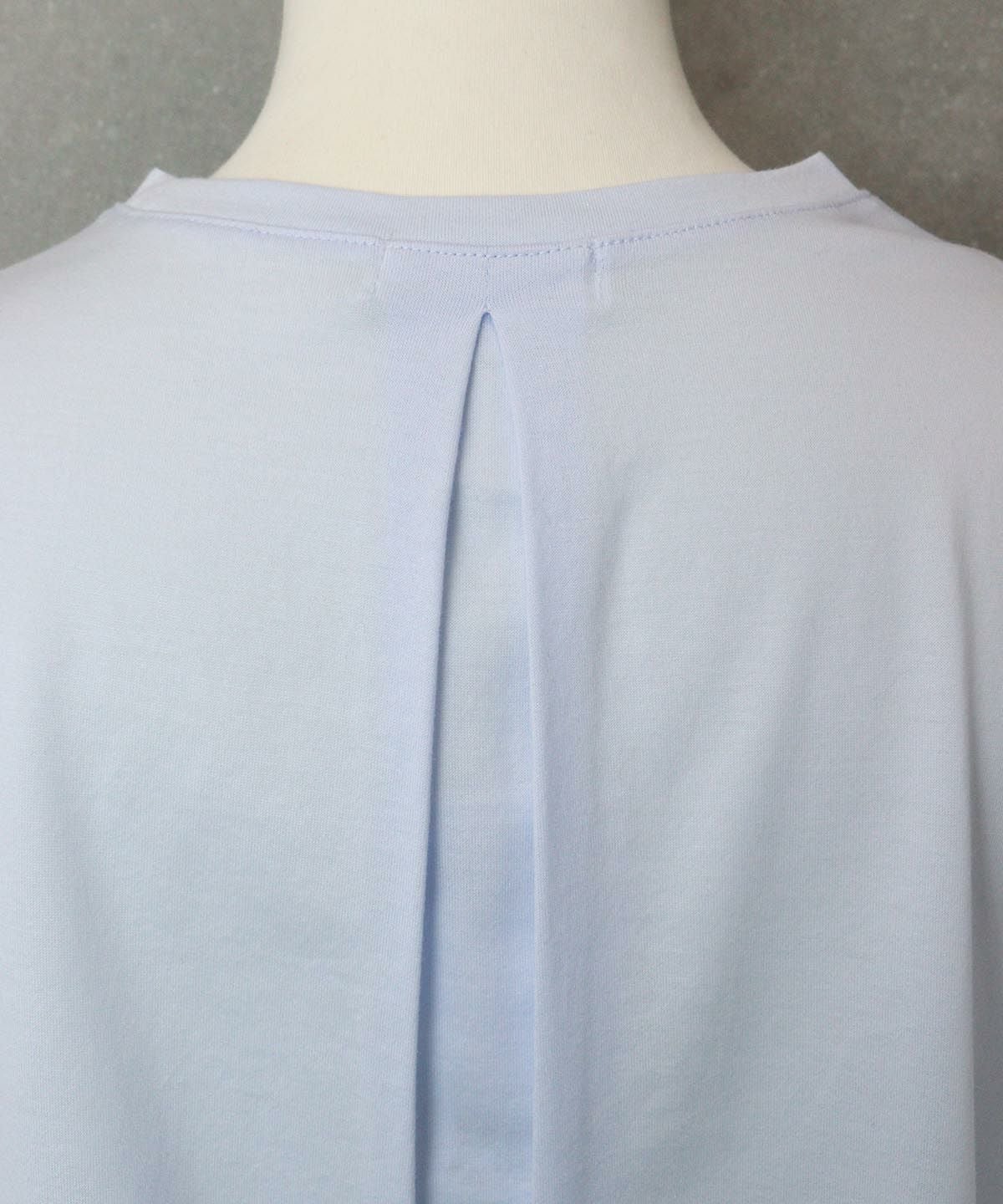 後タック部分（ライトブルー）