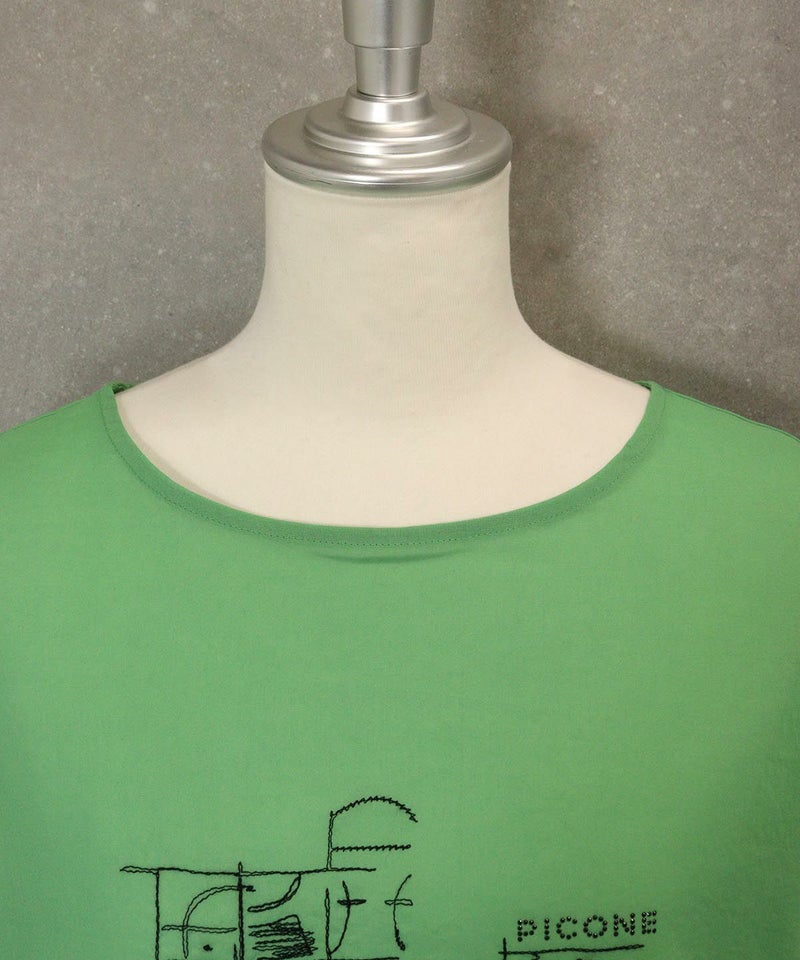 首元アップ(グリーン)