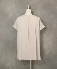 前後切替線画冷感プルオーバー後(ベージュ）