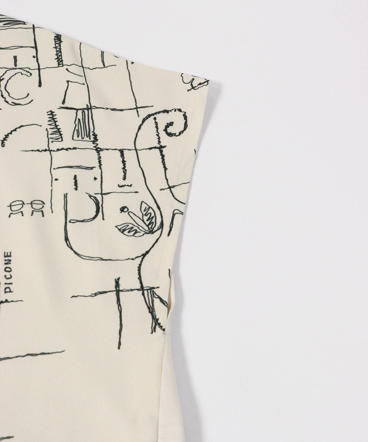 袖元部分（ベージュ）