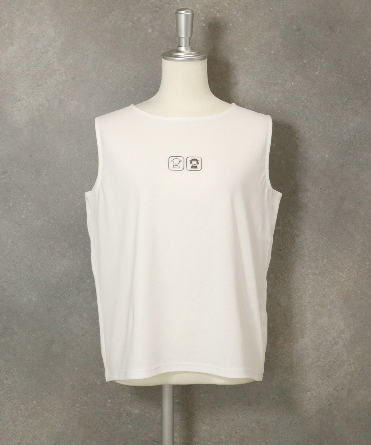 UV冷感ポイントノースリトップス（ホワイト）