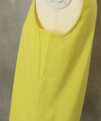 脇部分（イエロー）