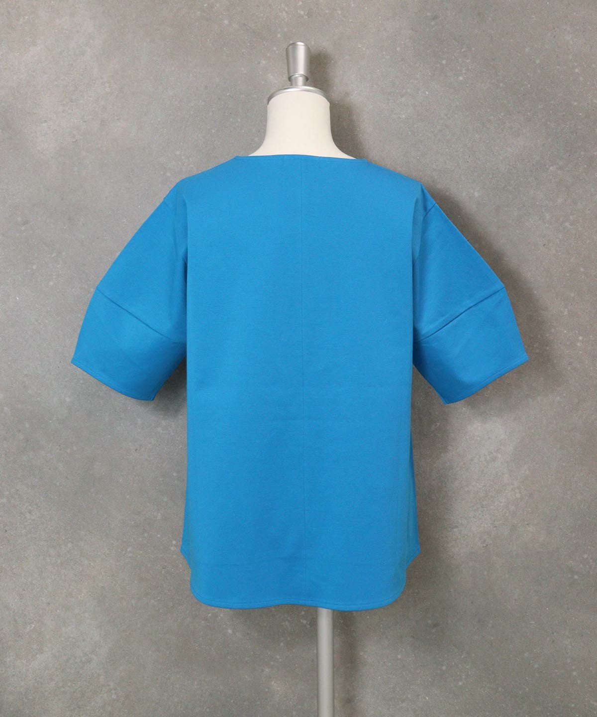 刺繍ストーンUV冷感Tシャツ(ブルー)後ろ