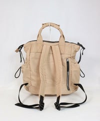 後ろ(キャメル)