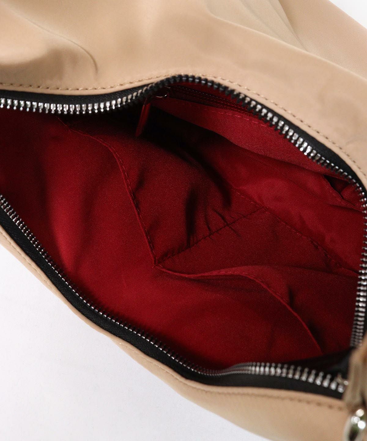 内側(キャメル)