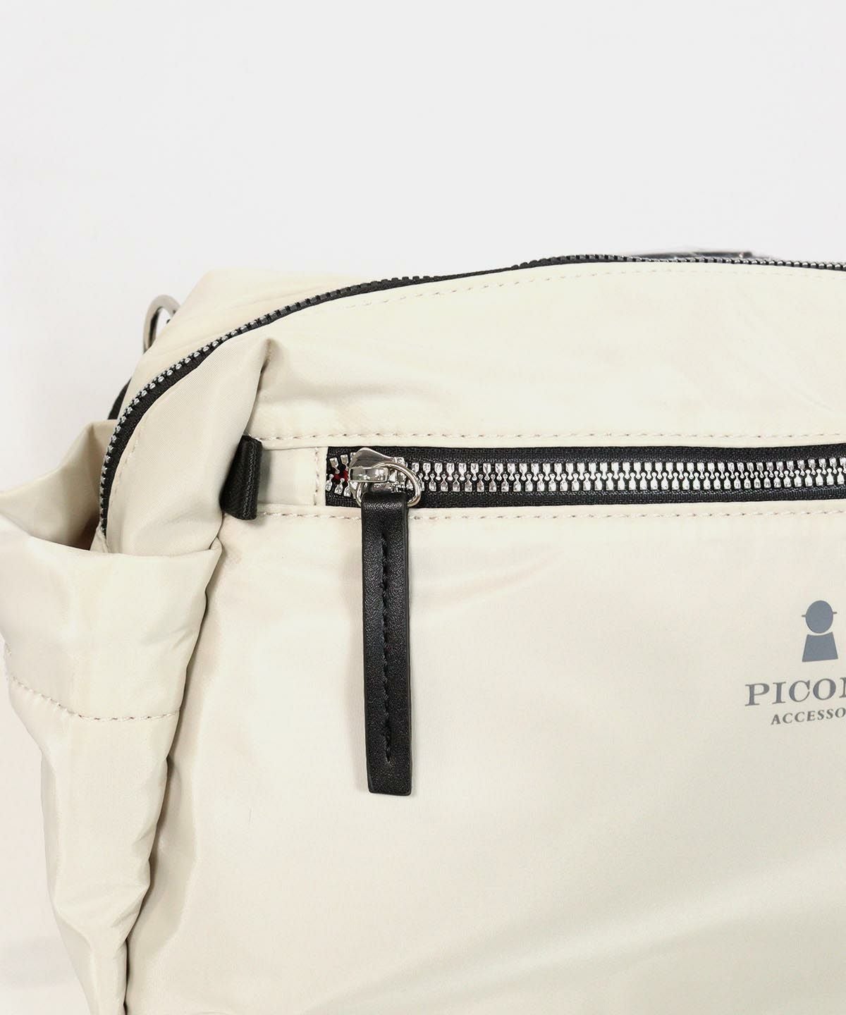 ファスナー部分アップ(ベージュ)