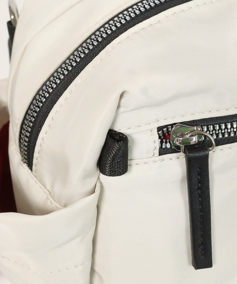 ストラップ取り外し後アップ(ベージュ)