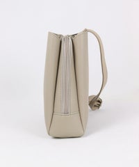 バッグ横（ベージュ）