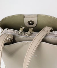 ファスナー部分（ベージュ）