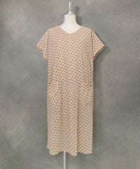 ピコチェリー柄ワンピース(ホワイト×ベージュ)