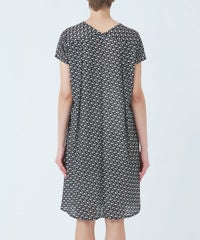 モデル着用画像(ブラック)