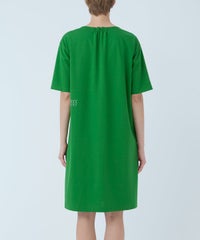 モデル着用画像(グリーン)