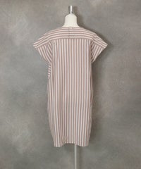 オーガニックコットンボーダーワンピース(ベージュ)後ろ