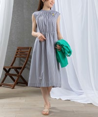 モデル着用画像（グレー）