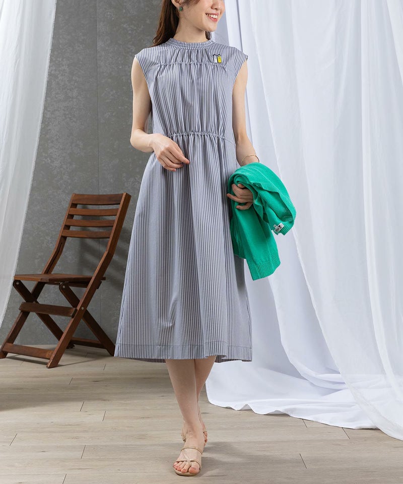 モデル着用画像（グレー）