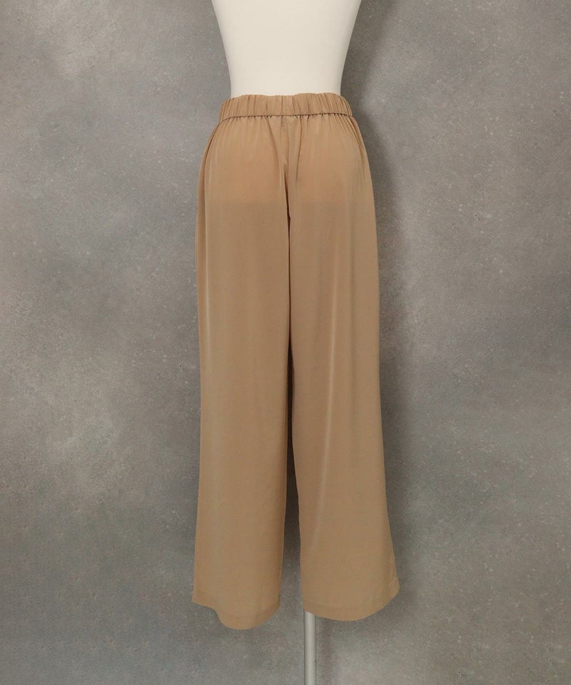 冷感速乾ソフトワイドパンツ(キャメル)後ろ