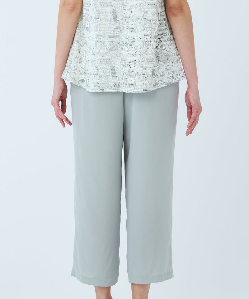 モデル着用画像(ライトグリーン)