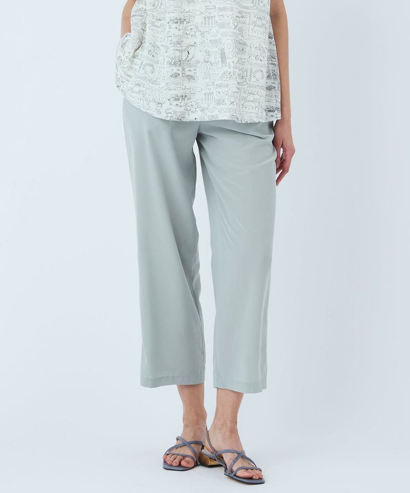 モデル着用画像(ライトグリーン)