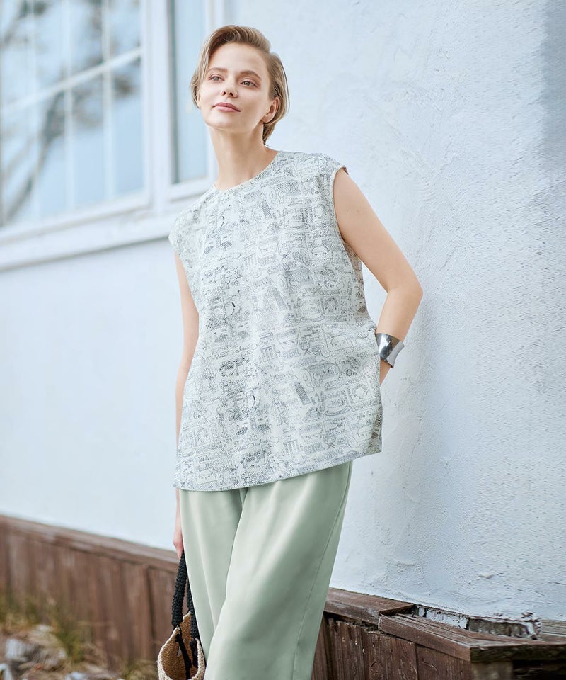 モデル着用画像(ライトグリーン)