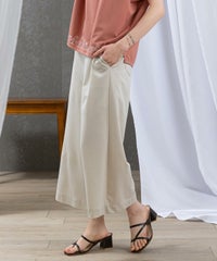 モデル着用画像（ベージュ）