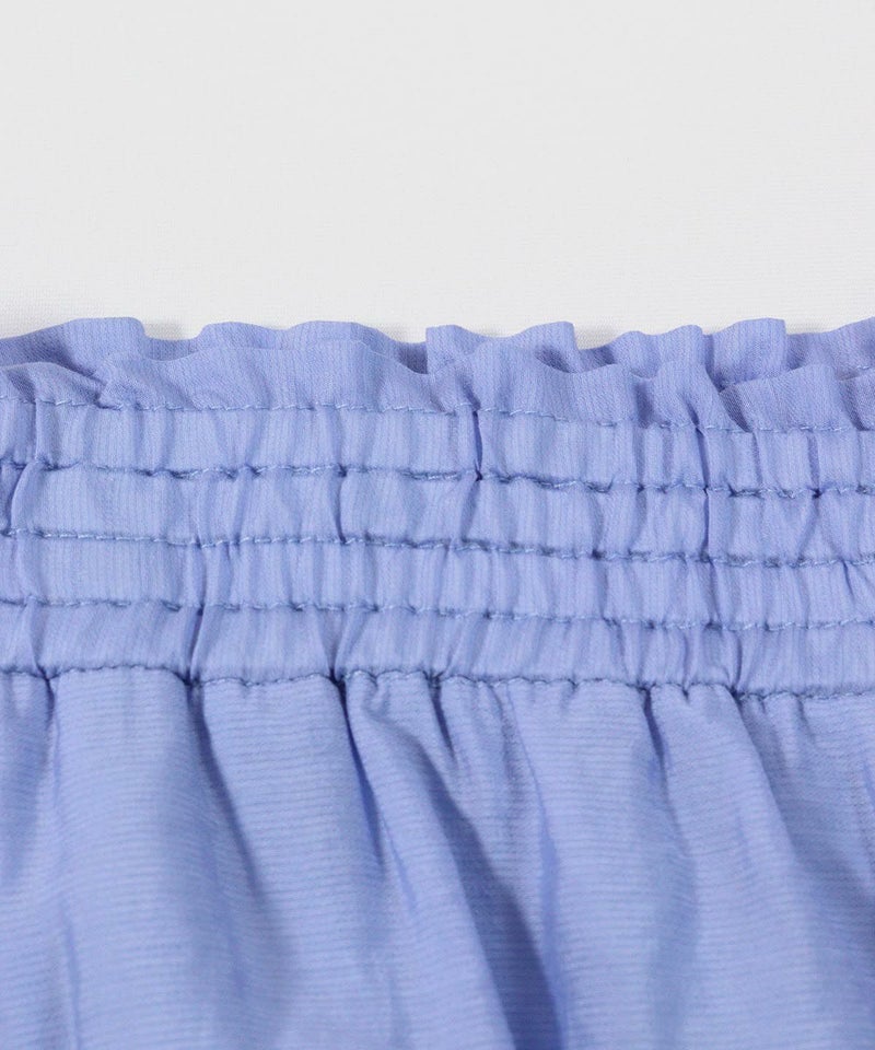 ウエスト部分アップ(ライトブルー)